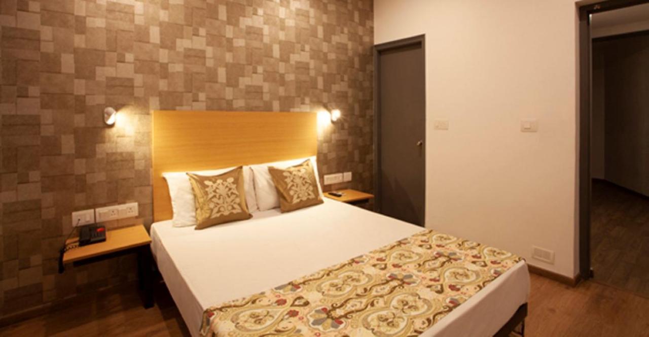 Hotel Panchvati Comforts Bangalore Exterior foto